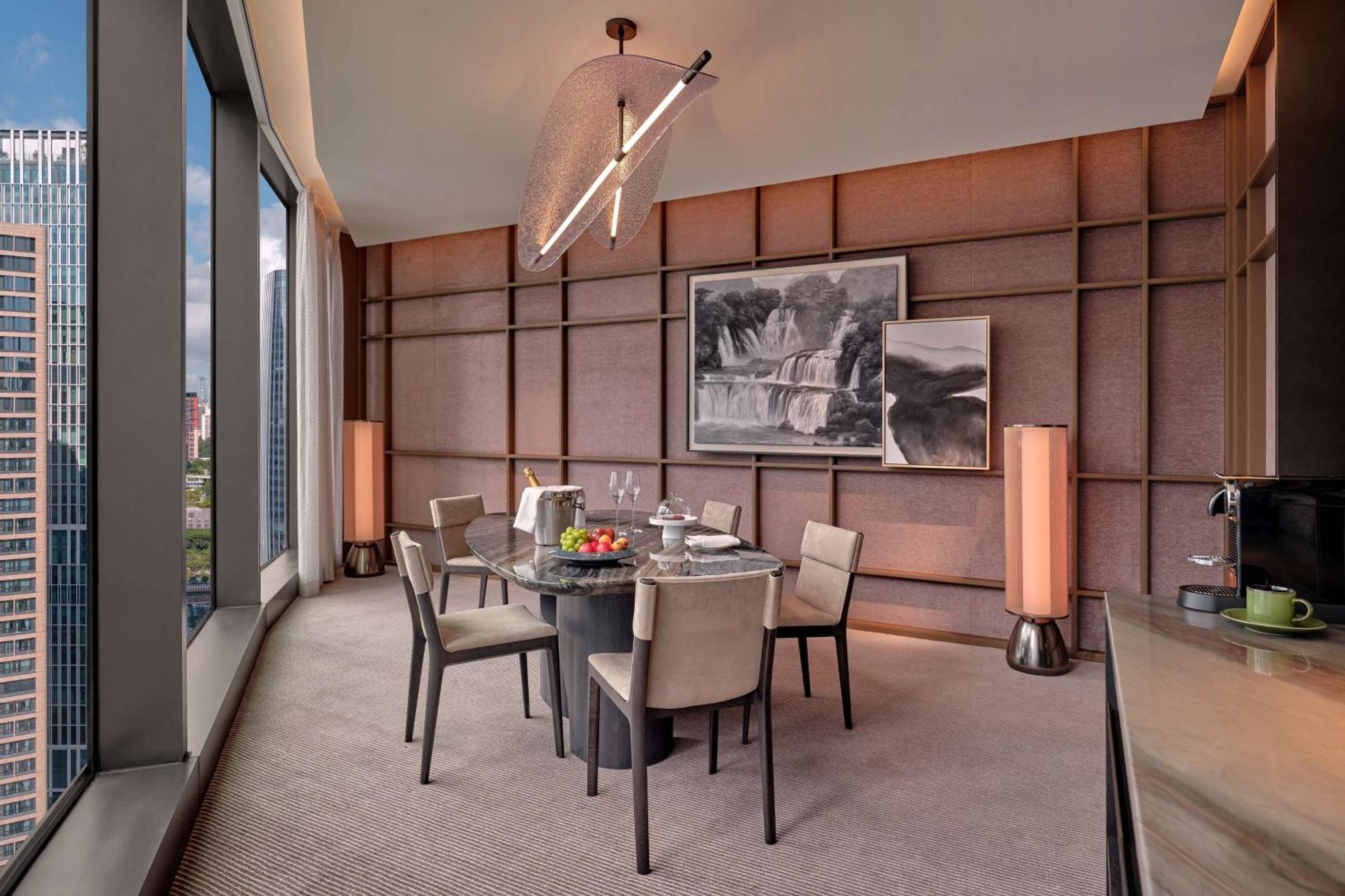 Conrad Shenzhen, The First Art Museum Hotel In Greater Bay Area With The Stunning Bay And Sunset View In The Hotel Terrace Exterior foto