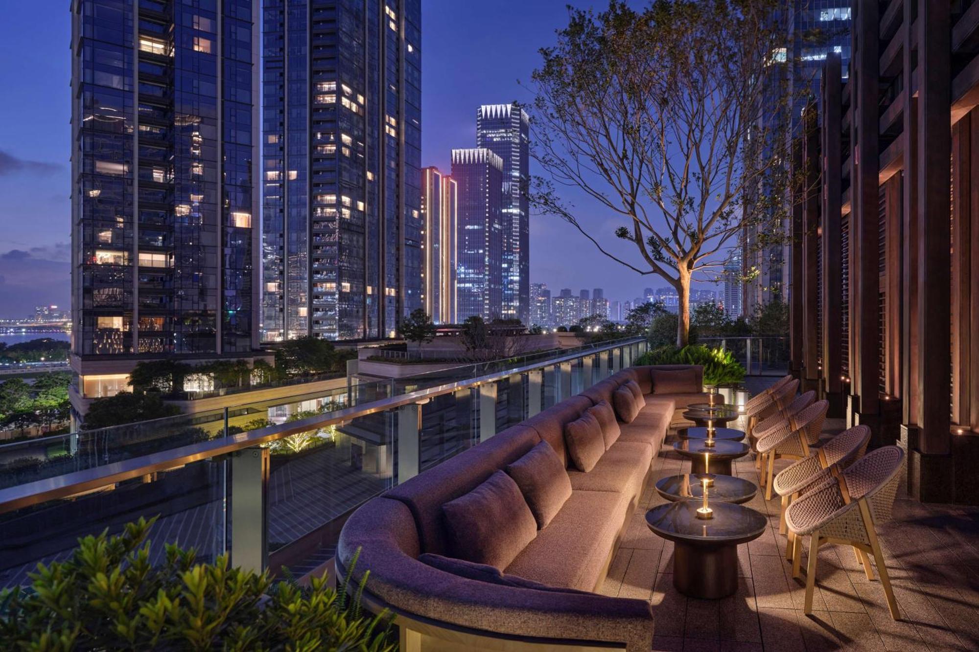 Conrad Shenzhen, The First Art Museum Hotel In Greater Bay Area With The Stunning Bay And Sunset View In The Hotel Terrace Exterior foto