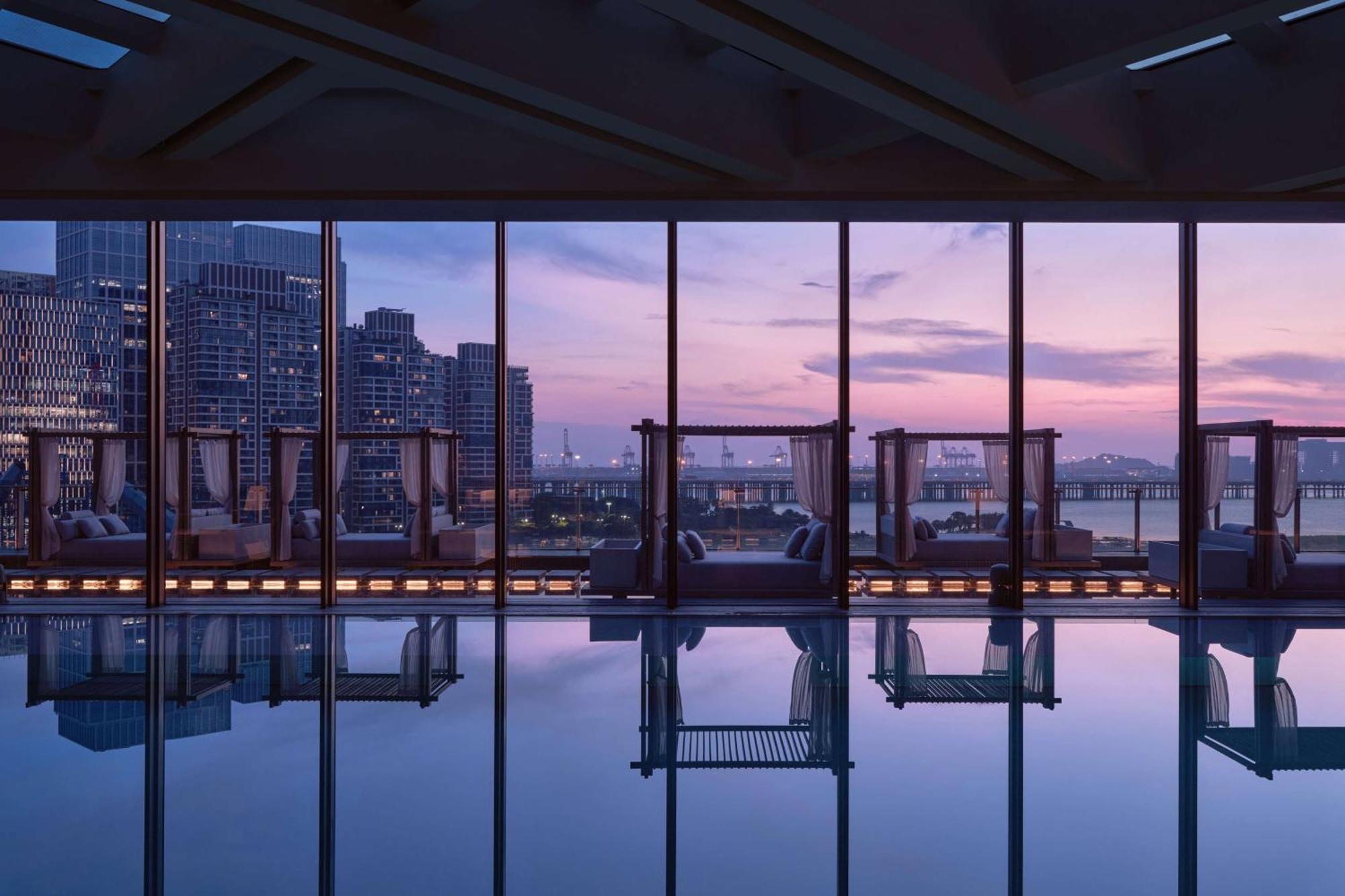 Conrad Shenzhen, The First Art Museum Hotel In Greater Bay Area With The Stunning Bay And Sunset View In The Hotel Terrace Exterior foto